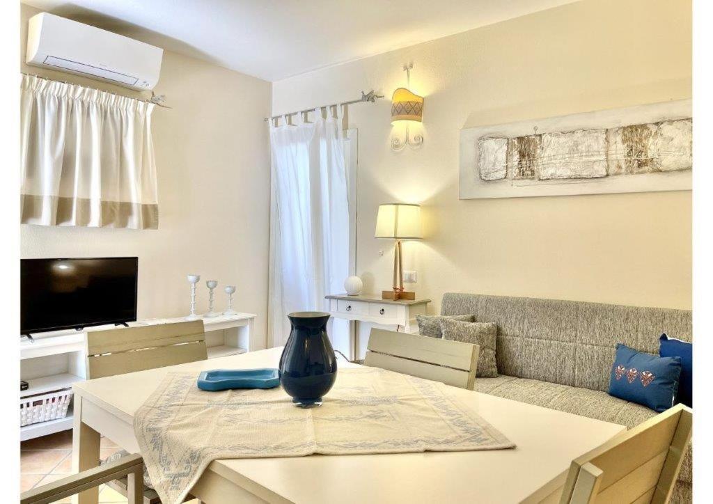 Apartamento Le Residenze Sul Mare B6 Porto Ottiolu Exterior foto