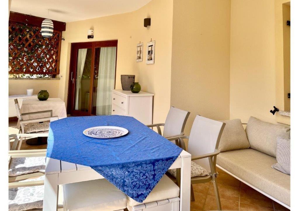 Apartamento Le Residenze Sul Mare B6 Porto Ottiolu Exterior foto