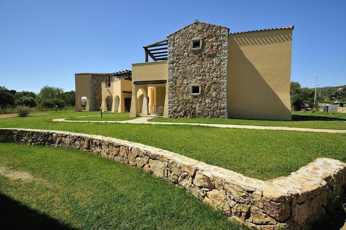 Apartamento Le Residenze Sul Mare B6 Porto Ottiolu Exterior foto